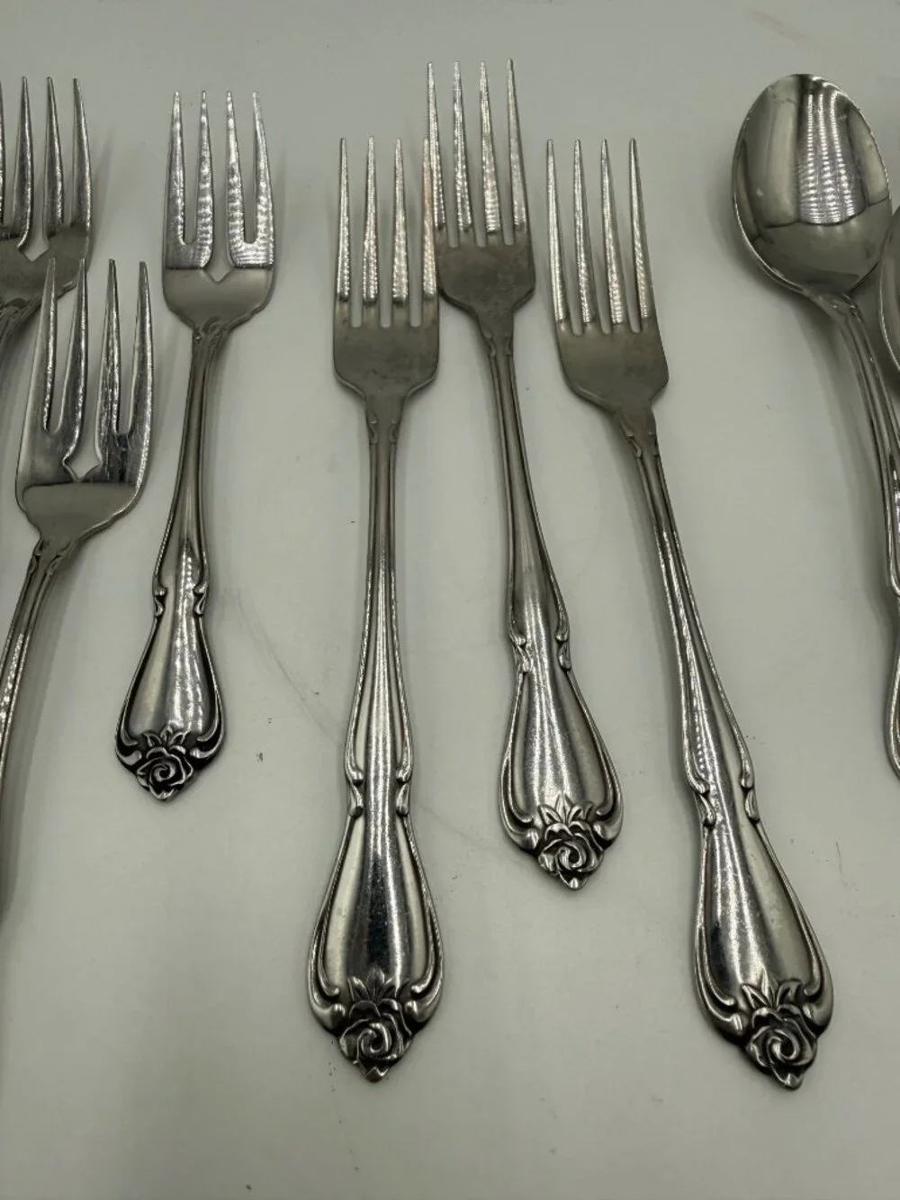 Vintage Rogers Oneida Arbor Rose Flatware 27 Pcs Forks Spoons Knives Silverware